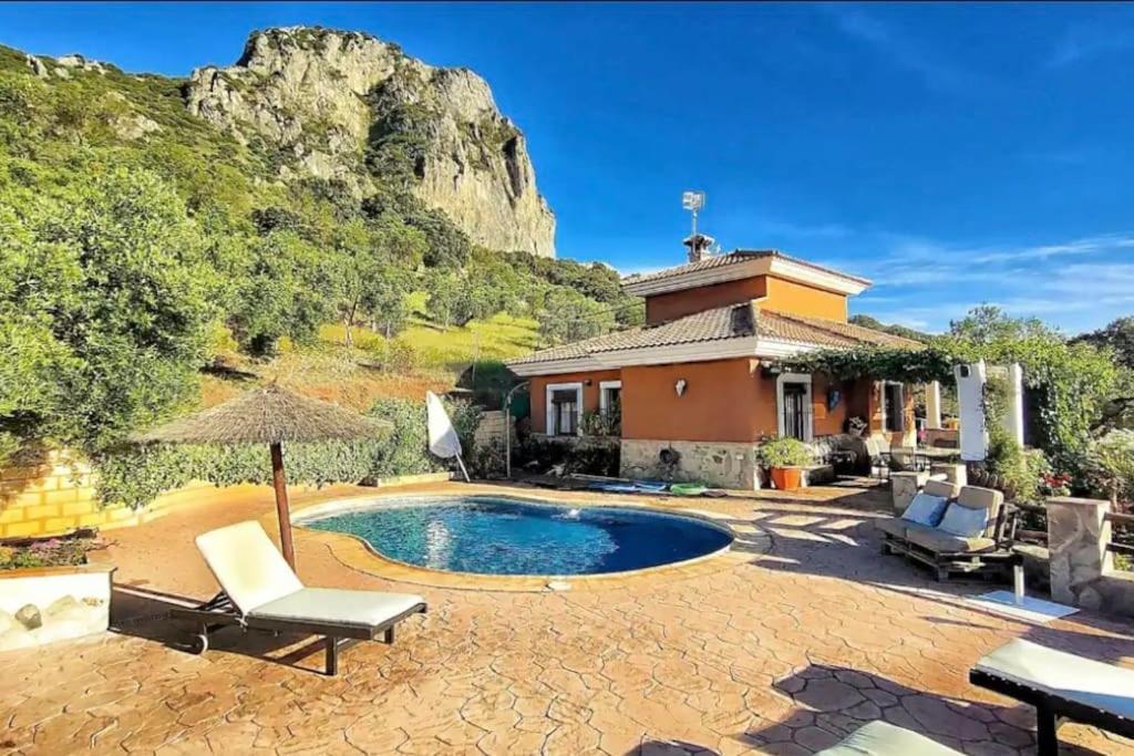 エル・ガストル Casa La Rocaヴィラ エクステリア 写真