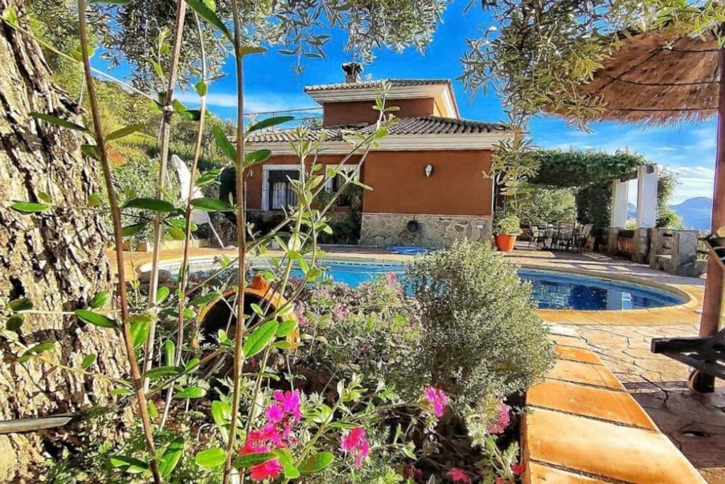 エル・ガストル Casa La Rocaヴィラ エクステリア 写真