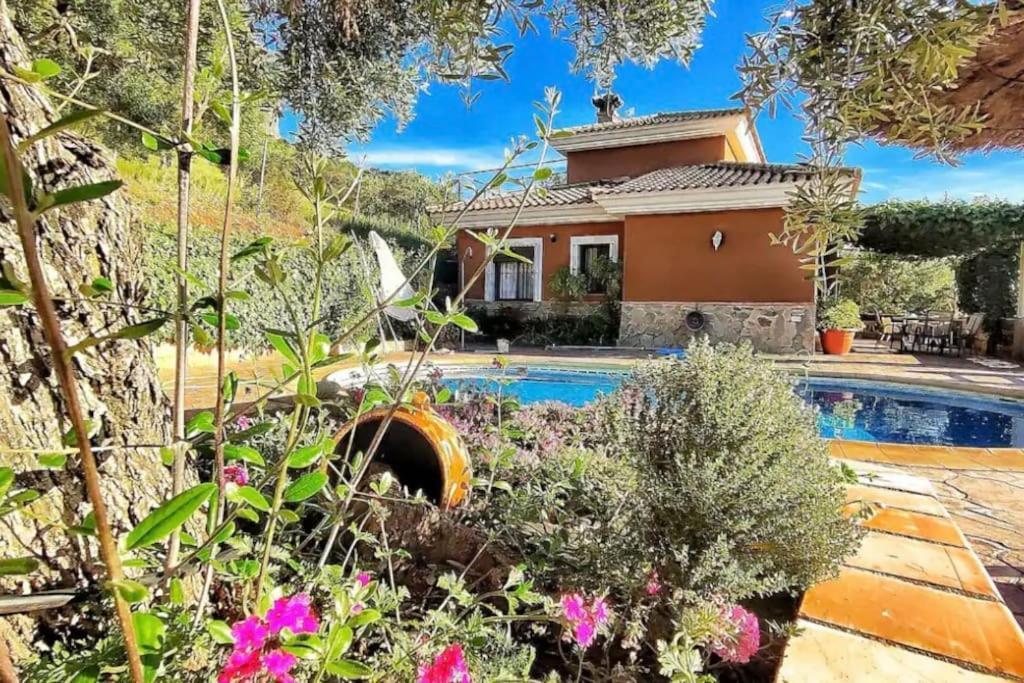 エル・ガストル Casa La Rocaヴィラ エクステリア 写真