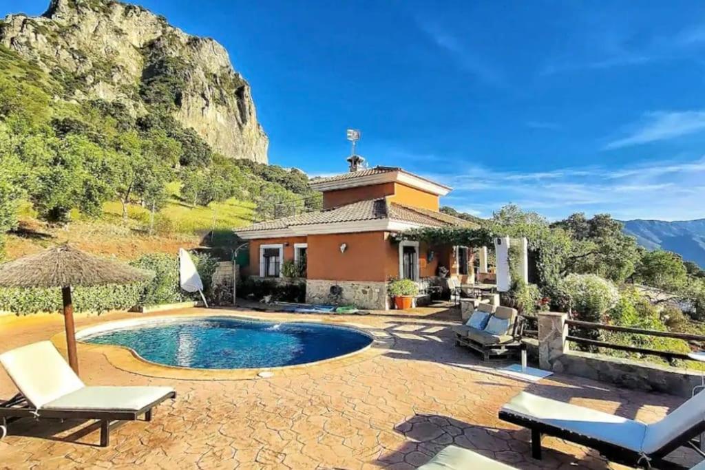 エル・ガストル Casa La Rocaヴィラ エクステリア 写真